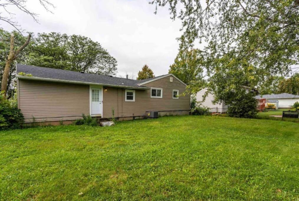 Apartamento Amazing Ranch Mins Away From Airprt/Rit/Dwtn/Uofr Rochester Exterior foto
