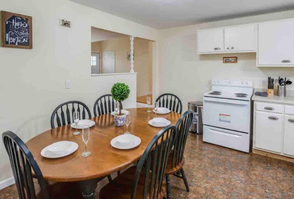 Apartamento Amazing Ranch Mins Away From Airprt/Rit/Dwtn/Uofr Rochester Exterior foto