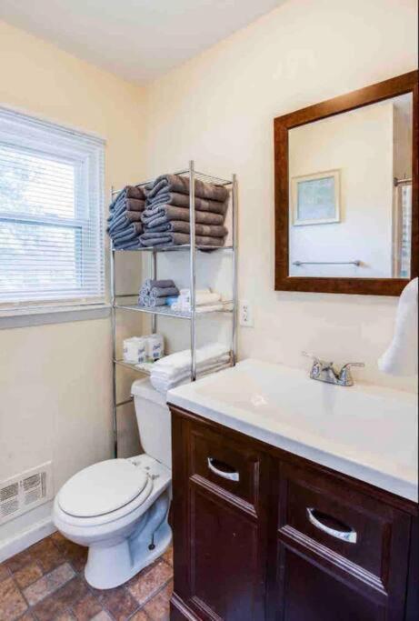 Apartamento Amazing Ranch Mins Away From Airprt/Rit/Dwtn/Uofr Rochester Exterior foto