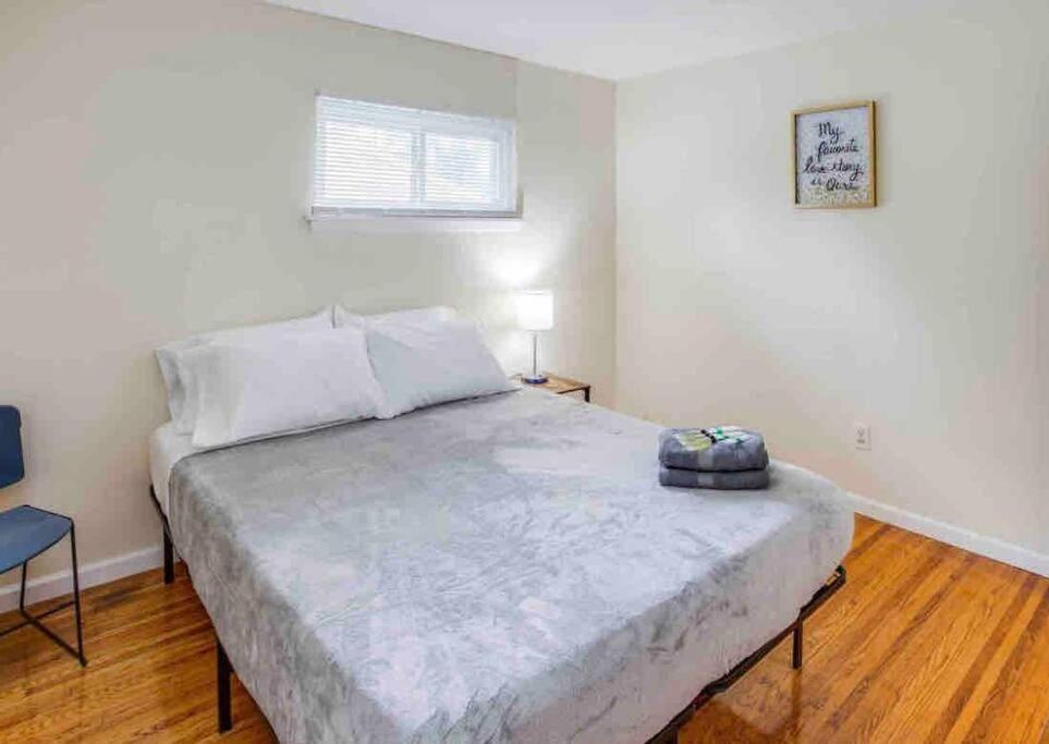 Apartamento Amazing Ranch Mins Away From Airprt/Rit/Dwtn/Uofr Rochester Exterior foto